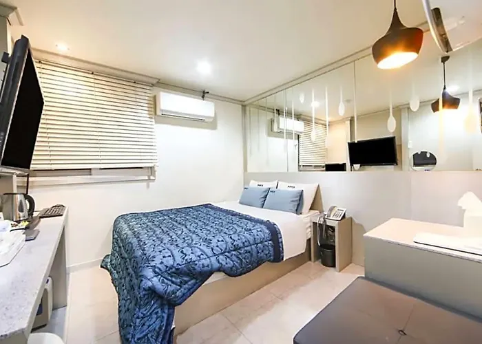Jaesongdong Max Busan