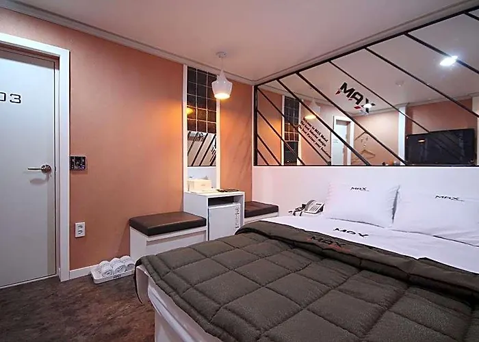 Jaesongdong Max Hotel 2*